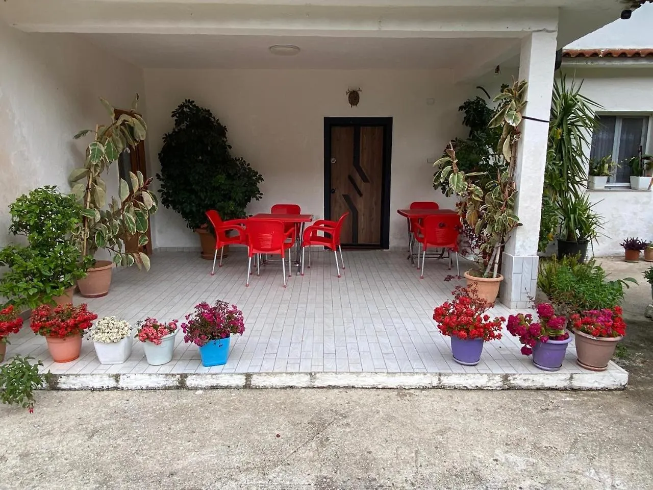 Senti Guest House By Kei Dukat